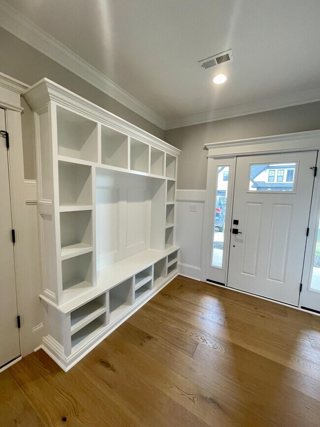 Photo - 1037 S Westyn Lp