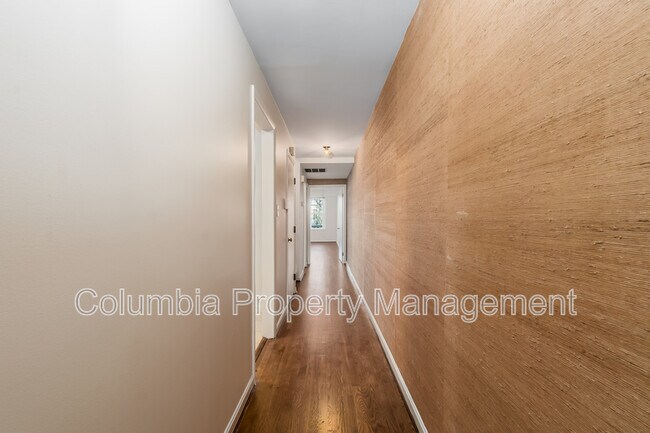 Photo - 127 11th St NE Unit C