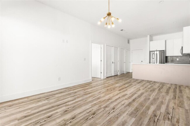 1155 Custer Ave SE Unit 303
