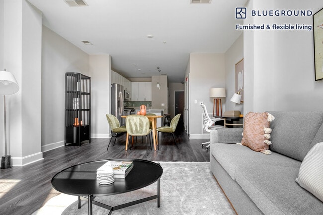 Photo - 7131 Arlington Rd Unidad FL4-ID571