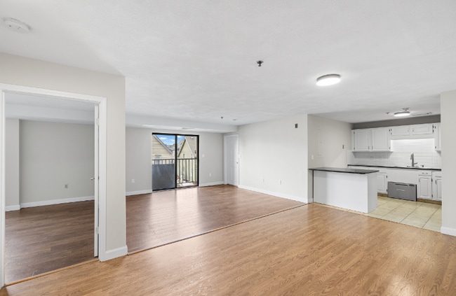 Building Photo - 39 Parlin St Rental