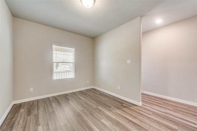 Photo - 1508 Mineral Pt Pl