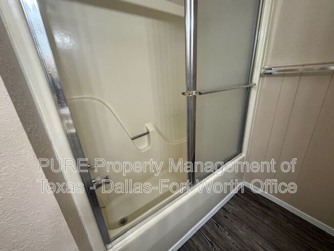 Photo - 6321 Kelly Dr