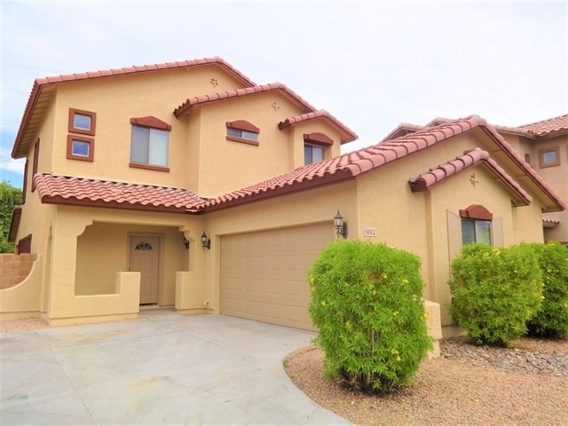 Building Photo - 6612 W Shaw Butte Dr