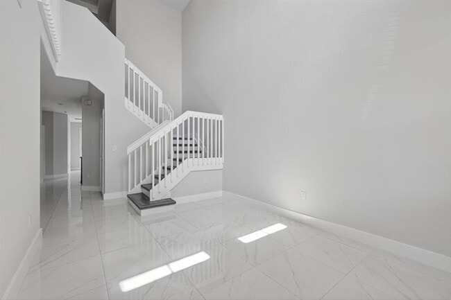 Photo - 981 SW 149th Ct