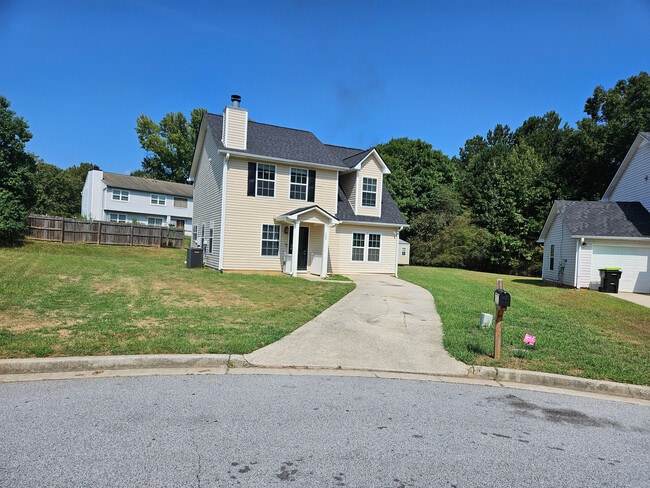 Room in Single Family Home on Woodwind Way