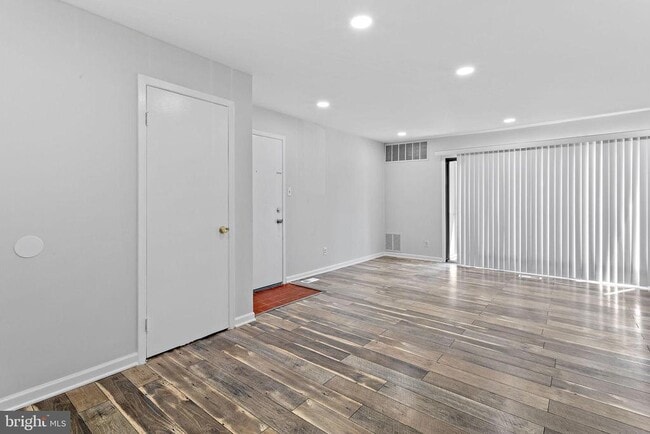 Photo - 1505 Woodhollow Dr