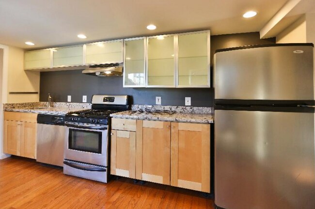 Photo - 82 Bremen St Unidad 2