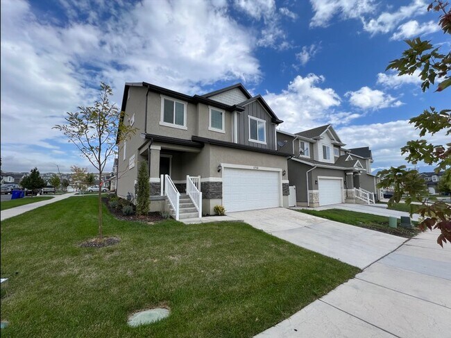 Photo - 1758 W Stone Gate Dr