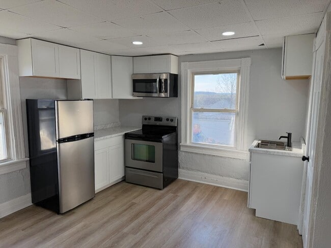 Photo - 1009 4th St Apartment