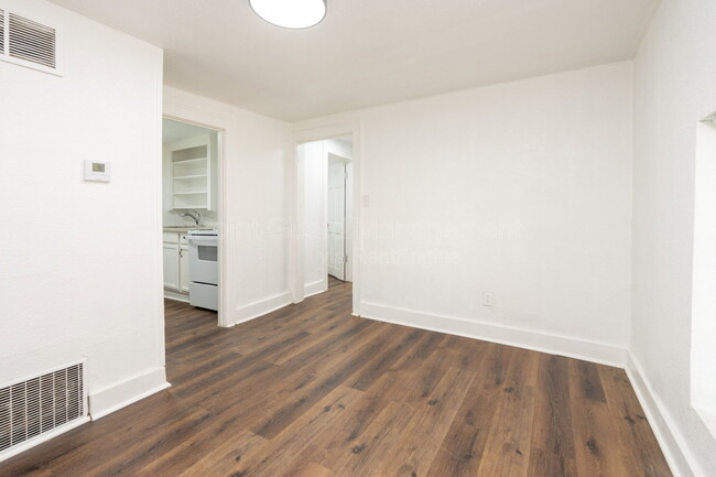 Photo - 1225 S Pattie St Unit Apt B