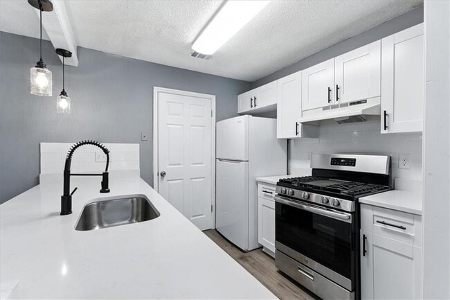 Photo - 3009 Hawthorne Pl