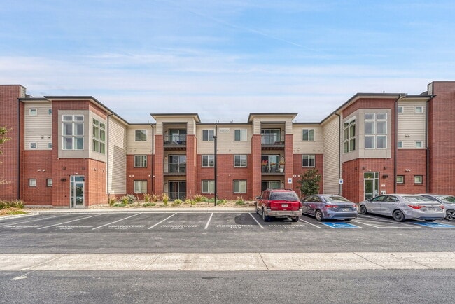 $1,975 - 2 Bed, 2 Bath Condo in Aurora wit... - $1,975 - 2 Bed, 2 Bath Condo in Aurora wit... Unidad #204