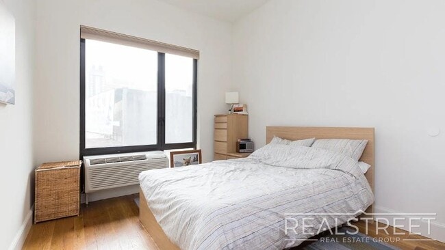 Photo - Duffield Street