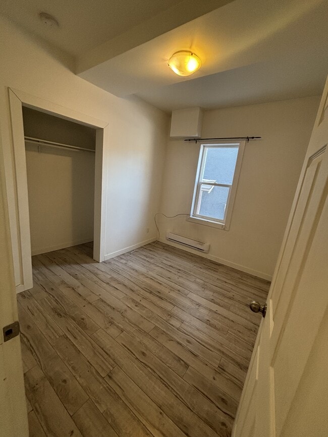 Photo - 230 Home St Unité 2