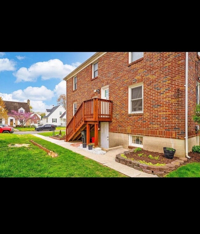 7800 Tilmont Ave Unidad 2