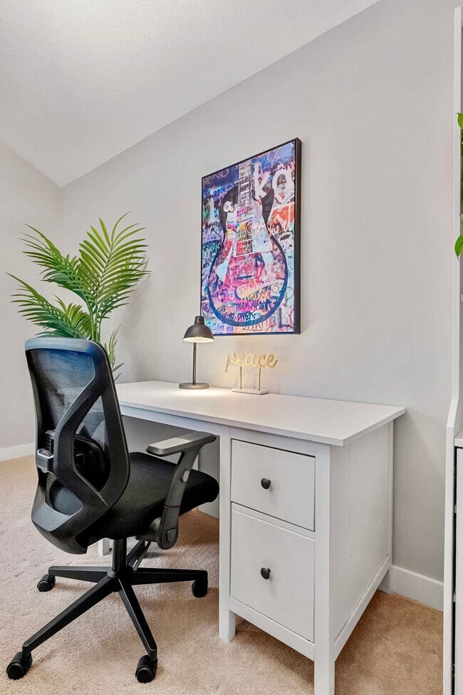 Photo - 200 Sherwood Sq NW Unit ID1303237P