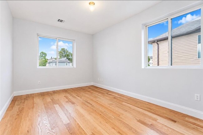 Photo - 22 Hope Ave Unit 1f
