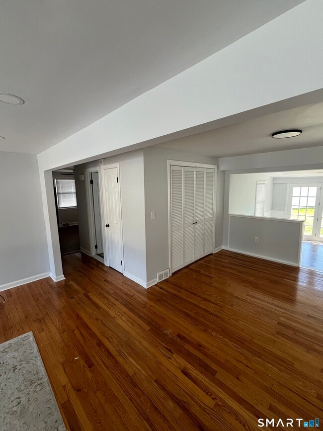 Photo - 31 Ives St