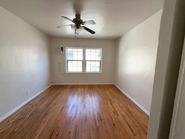 Photo - 517 Unit A