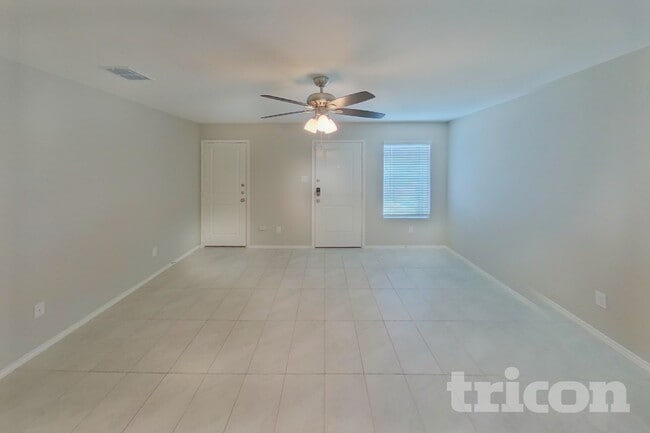 Photo - 6445 Middlebury Dr