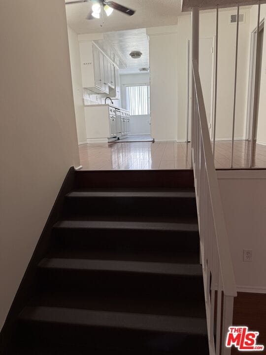 Photo - 18444 Collins St Unit 4