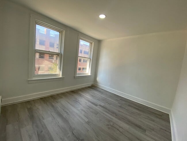 Photo - 725 Washington St Unidad 2nd FL Rear