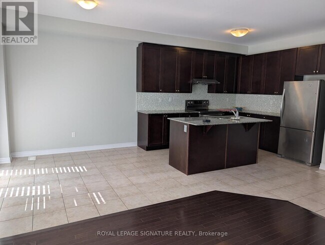 Photo - 24 Allegro Dr