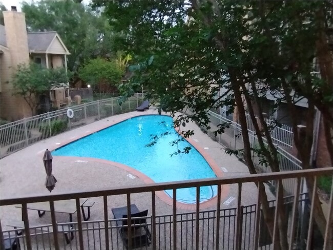 Building Photo - 11201 Lynbrook Dr Unit 3807