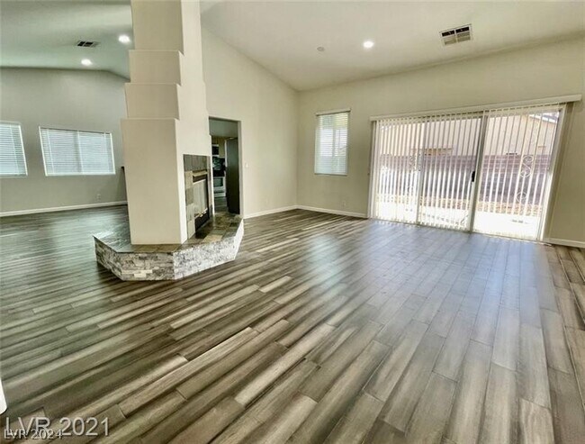 Photo - 6401 Quantum Ln