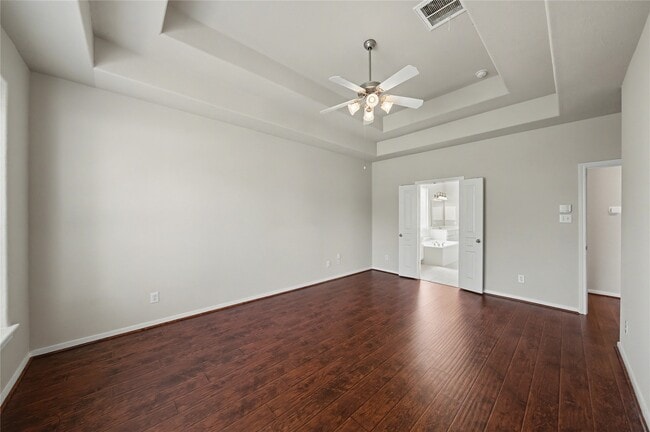 Building Photo - 17422 Memorial Blossom Dr