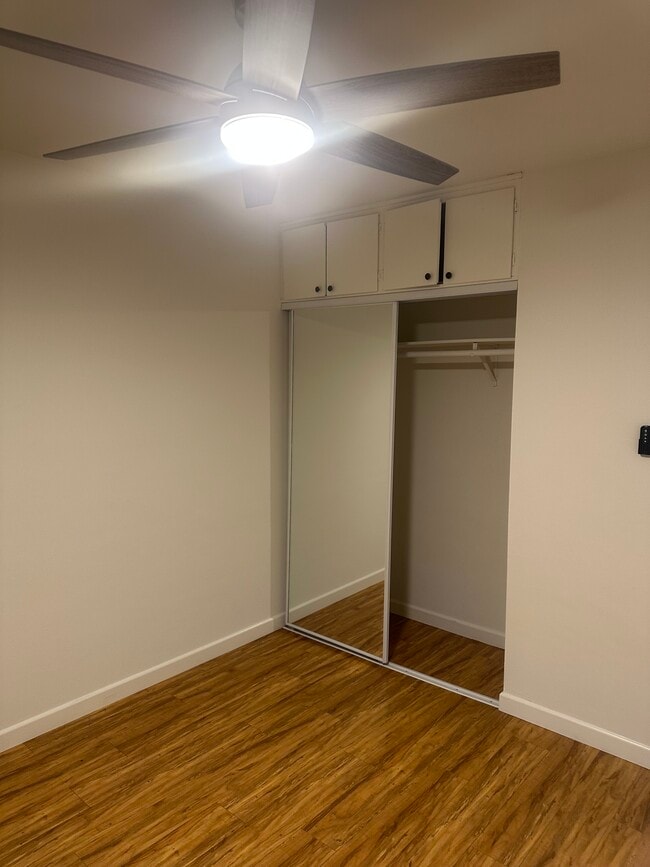 Photo - 1411 W 184th St