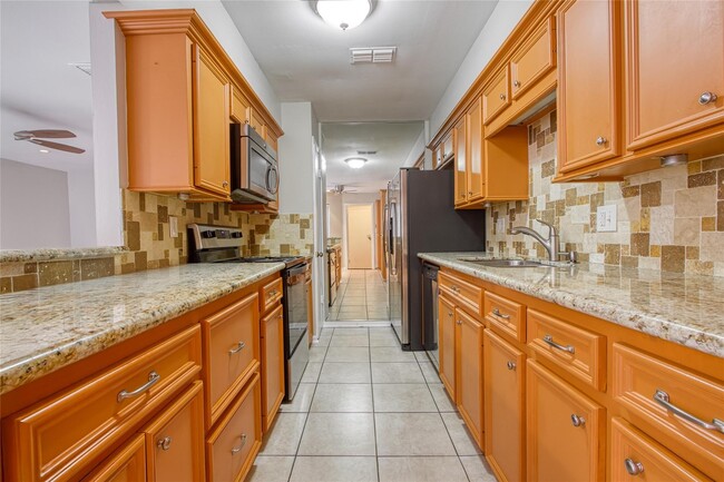 Photo - 17163 Beaver Springs Dr Unit 14