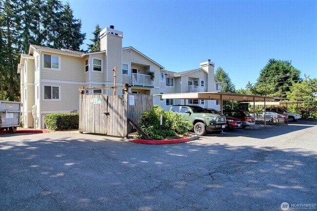 Building Photo - 3715 S 182nd St Unit B-108