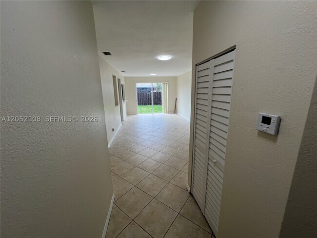 Photo - 100 SW 15th Rd