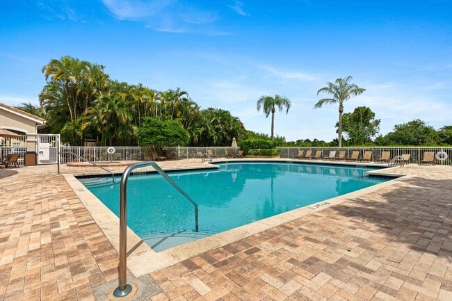 Photo - 166 SW Peacock Blvd Unit 34-102
