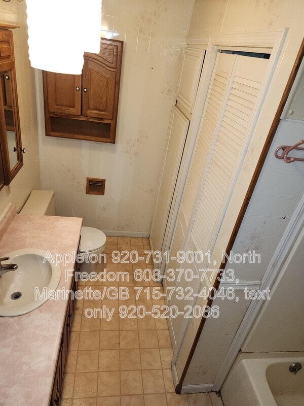 Photo - S7559 US-12 Unit E13