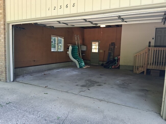 Photo - 12368 Lakeshore Ave