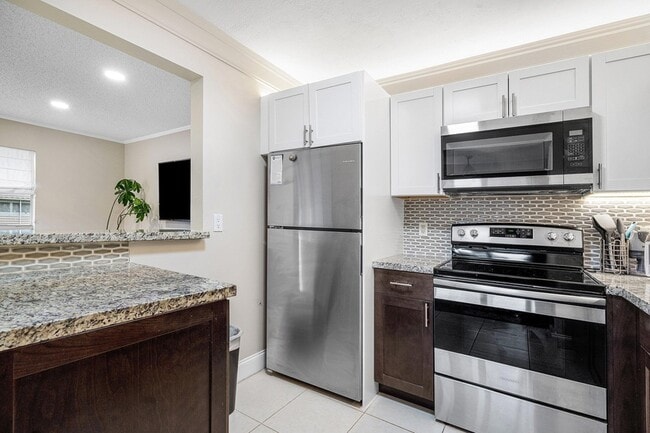 Photo - 142 Brittany Terrace