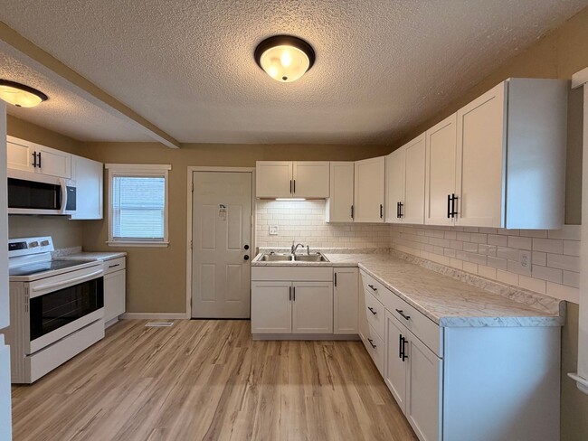 Photo - Remodeled 3 Bedroom! $975