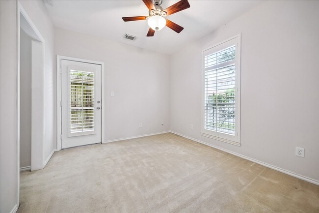 Photo - 1800 W Webster St