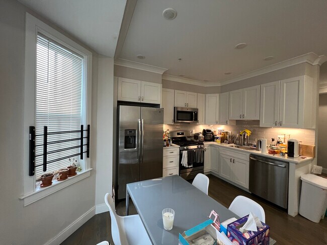 Photo - 79 Linden St Unidad 1