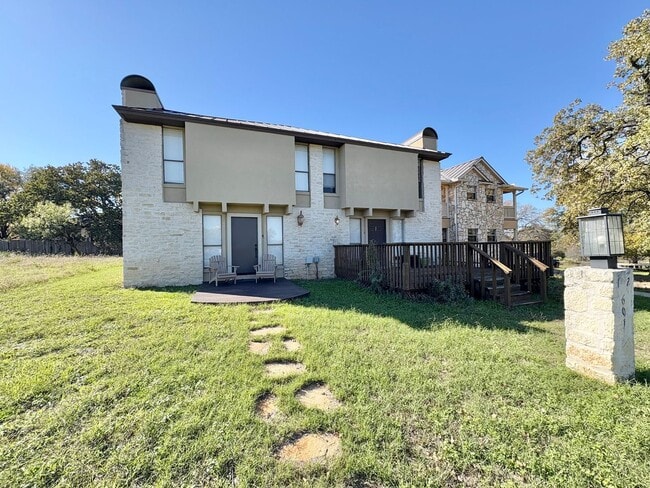 Updated 2-Story Townhouse in Horseshoe Bay – 2 Bed, 2.5 Bath, Covered Parking! - Updated 2-Story Townhouse in Horseshoe Bay – 2 Bed, 2.5 Bath, Covered Parking!