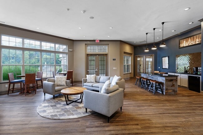 Photo - Lantern Woods Apartments