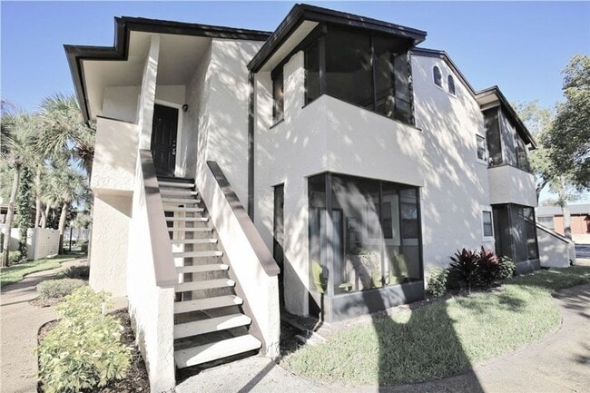 Photo - For Rent 1/1 beautiful remodeled condo in ... Unit 184