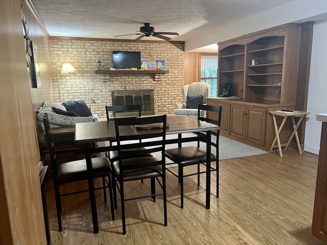 1200 Sarah Lynch Pl Unit Apartment