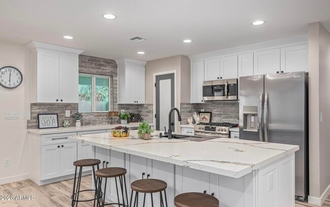 Photo - 1417 E Whitton Ave