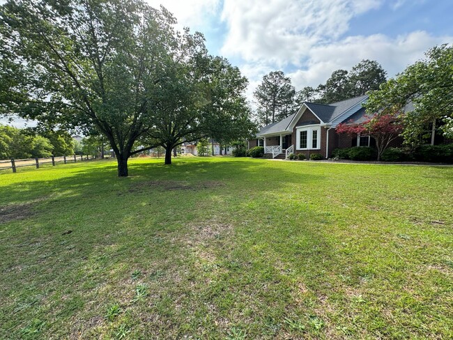 Photo - Beautiful 3 Bed 2 Bath Home in Jack Britt