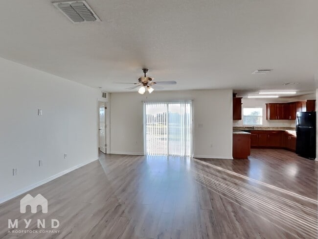 Photo - 6600 Wirevine Dr