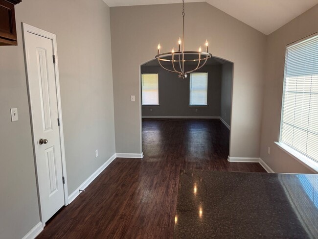 Photo - 6125 Humphreys Dr